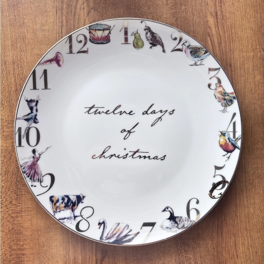 2 Better Homes Gardens 12 Days of Christmas Dinner Plate 10 1/2” Gold Trim